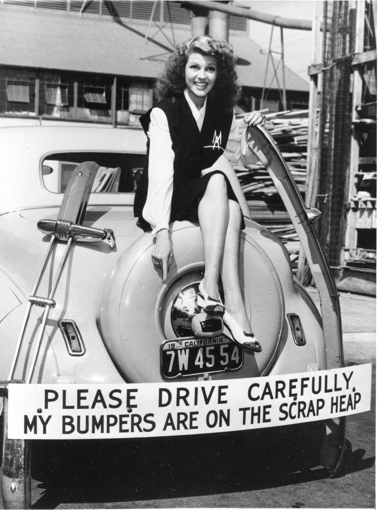 1942: Rita Hayworth